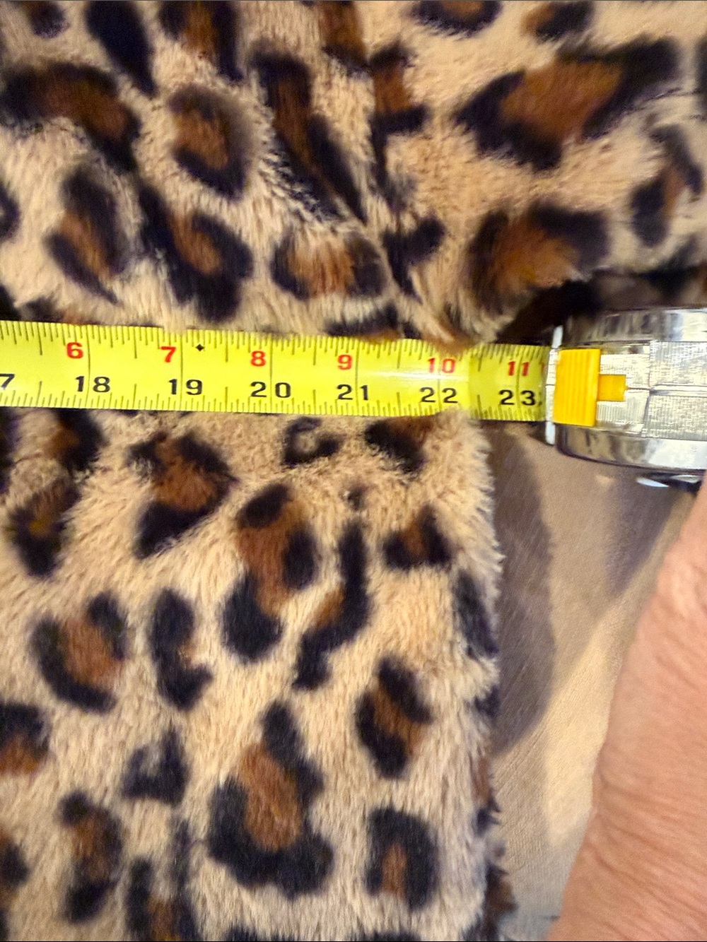 Leopard Print Faux Fur Hooded Puffer Jacket - Tan/Black - Picture 4 of 4